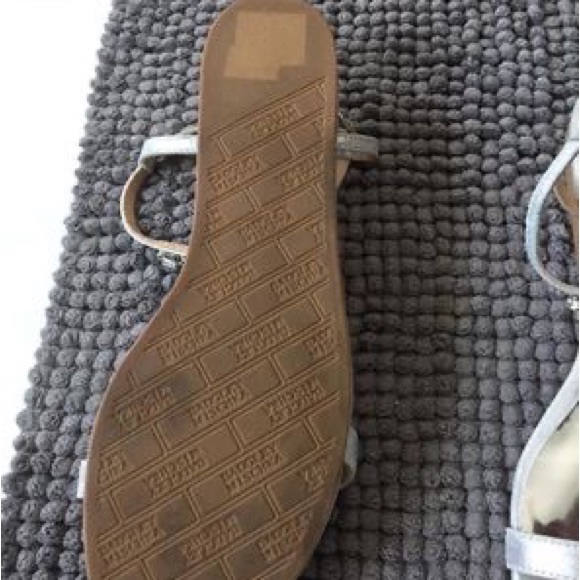 Gorgeous Badgley Mischka sandals size 9.5 - Picture 3 of 3